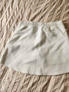 Women’s White A-Line Skirt